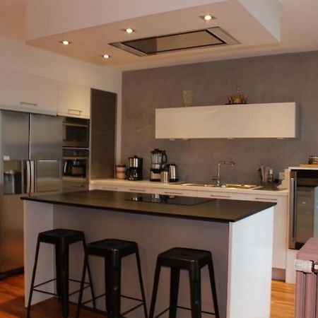 Le Jane : Centre Ville, Garage, Balcon Annecy Exterior photo